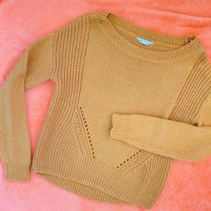 Women’s knitted sweater